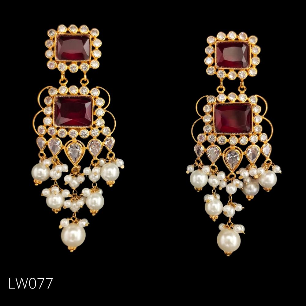 LW077